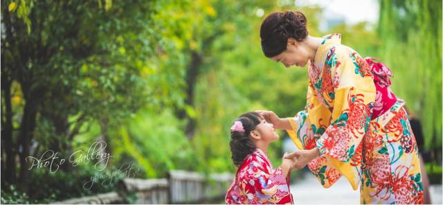 每一个去日本的女性，都渴望穿上精美和服和木履，留下美美的身姿.jpeg